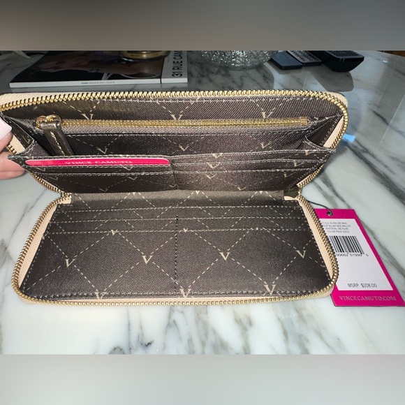 VINCE CAMUTO GOLD METALLIC WALLET - Picture 3 of 3
